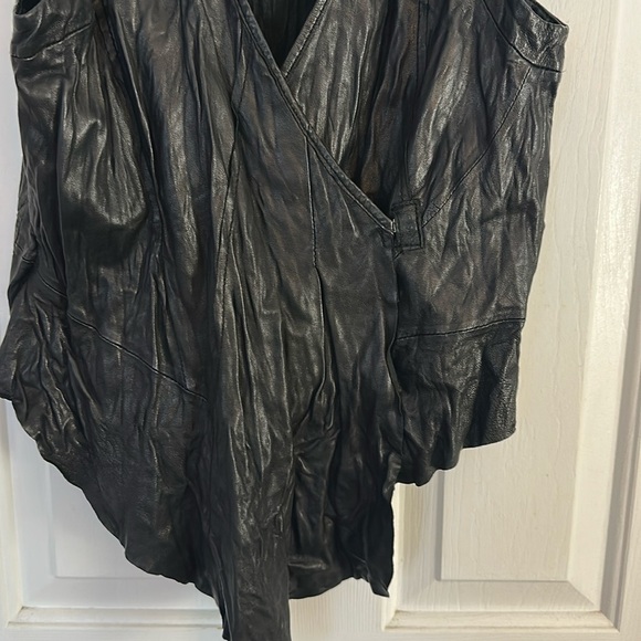 Burning torch genuine leather black wrap top medium asymmetical - Picture 7 of 7